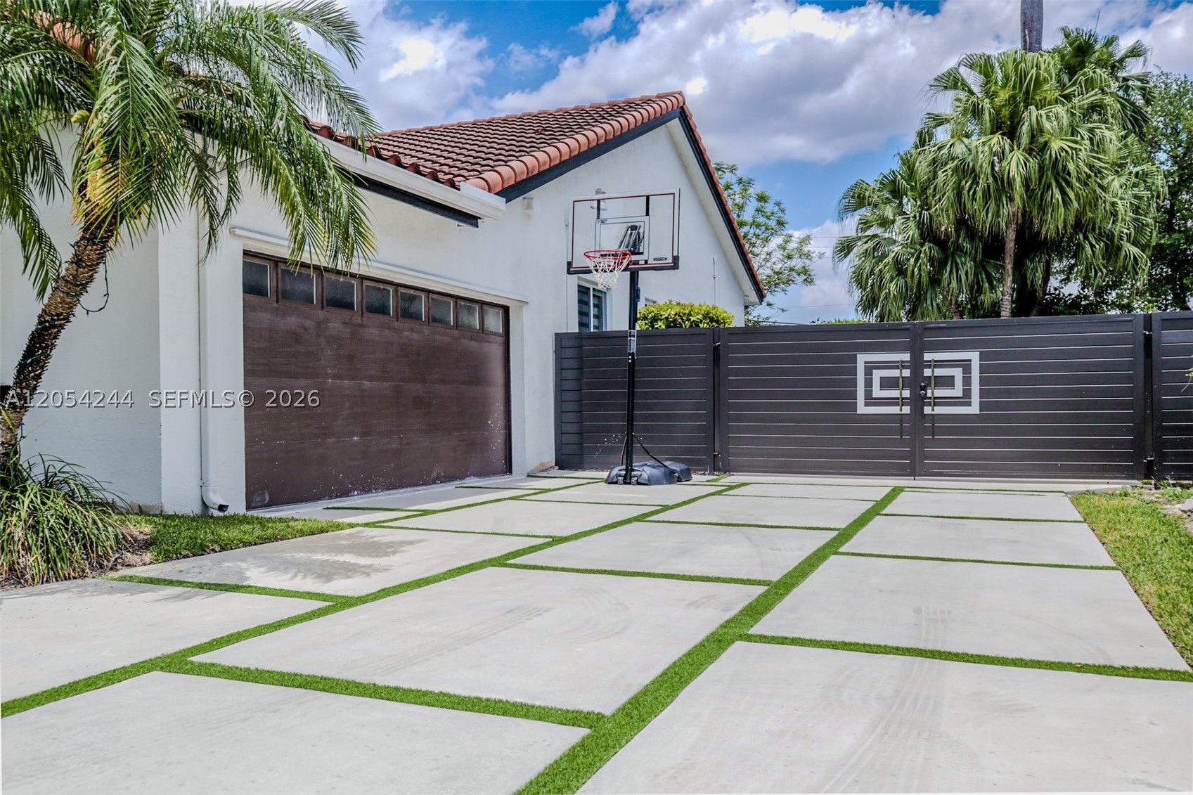 11929 SW 72 Ter, Miami FL 33183