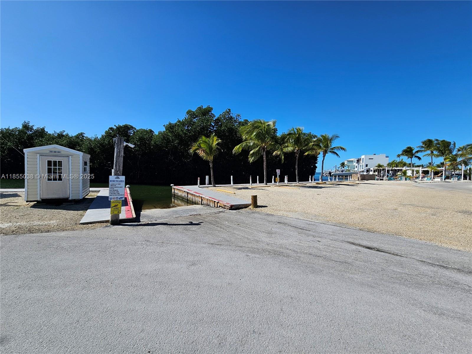 CALUSA CAMPGROUND - Residential