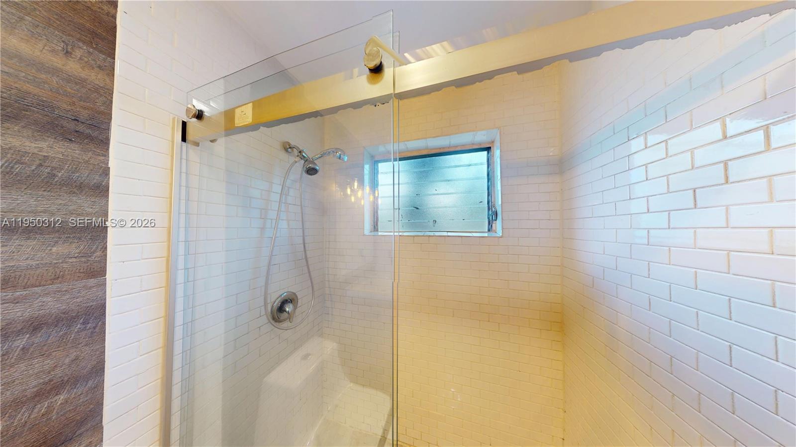 RIVER GARDENS - Residential Lease