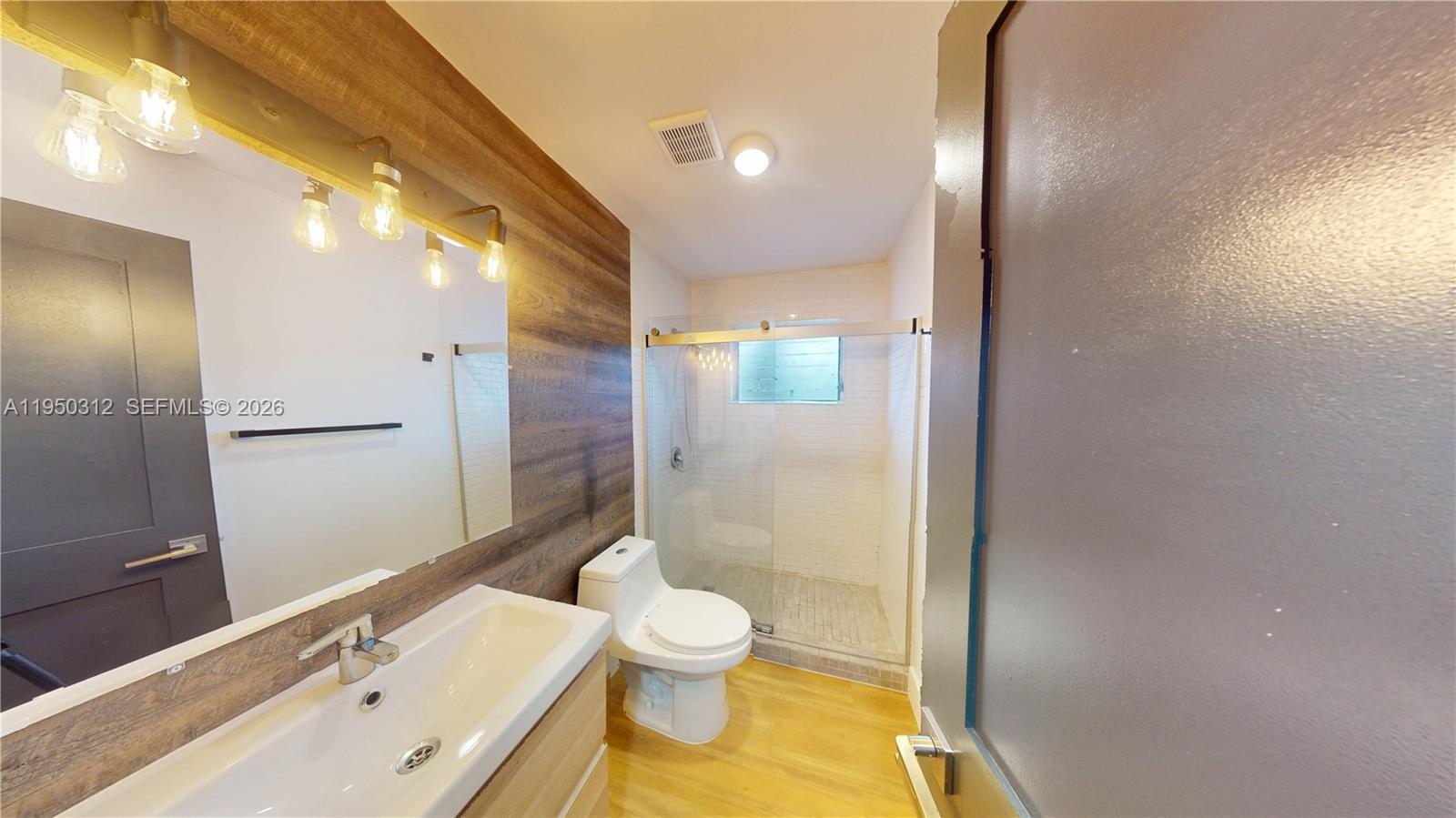 RIVER GARDENS - Residential Lease