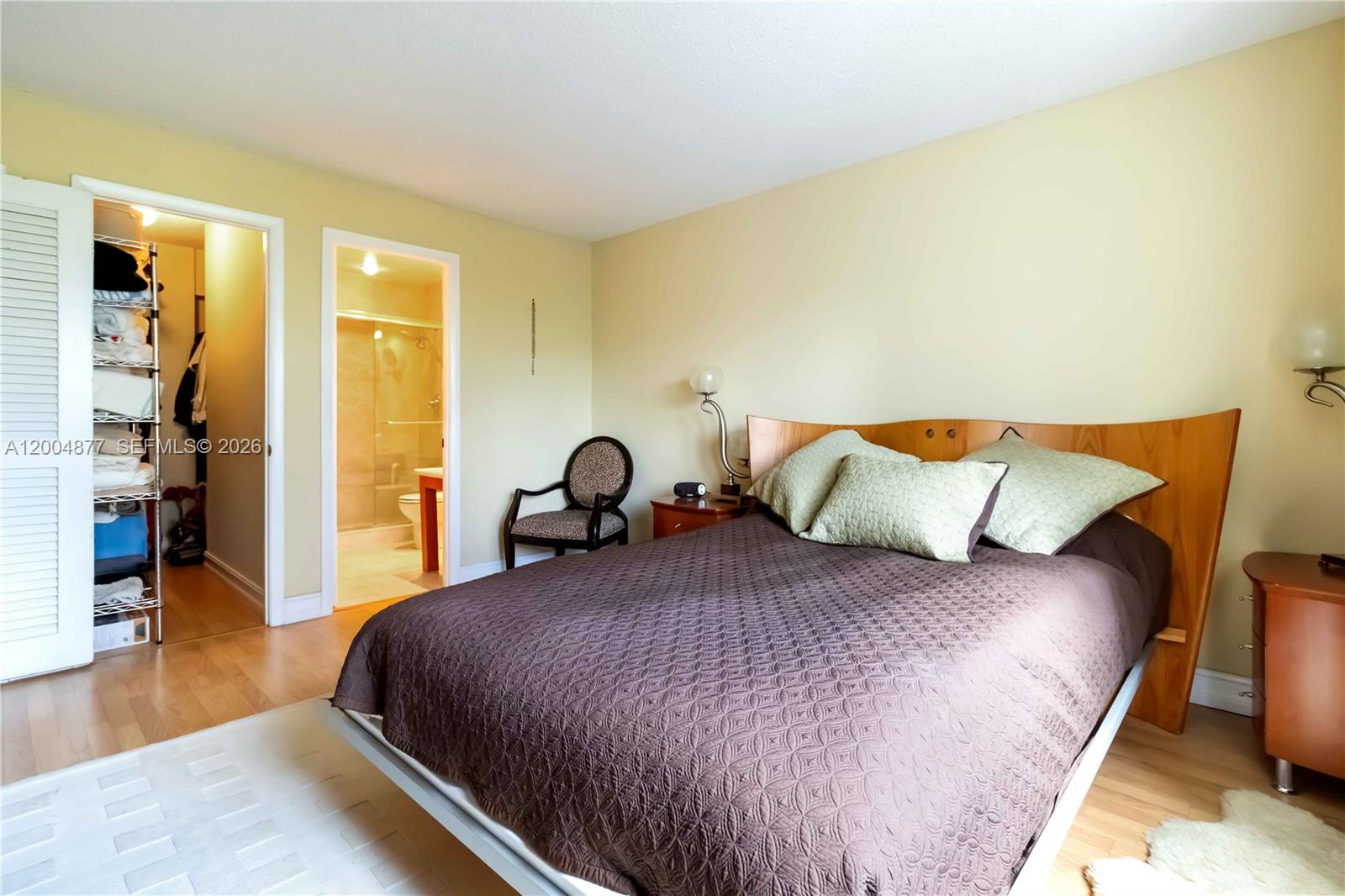 GOLDEN ISLES TOWERS CONDO - Residential