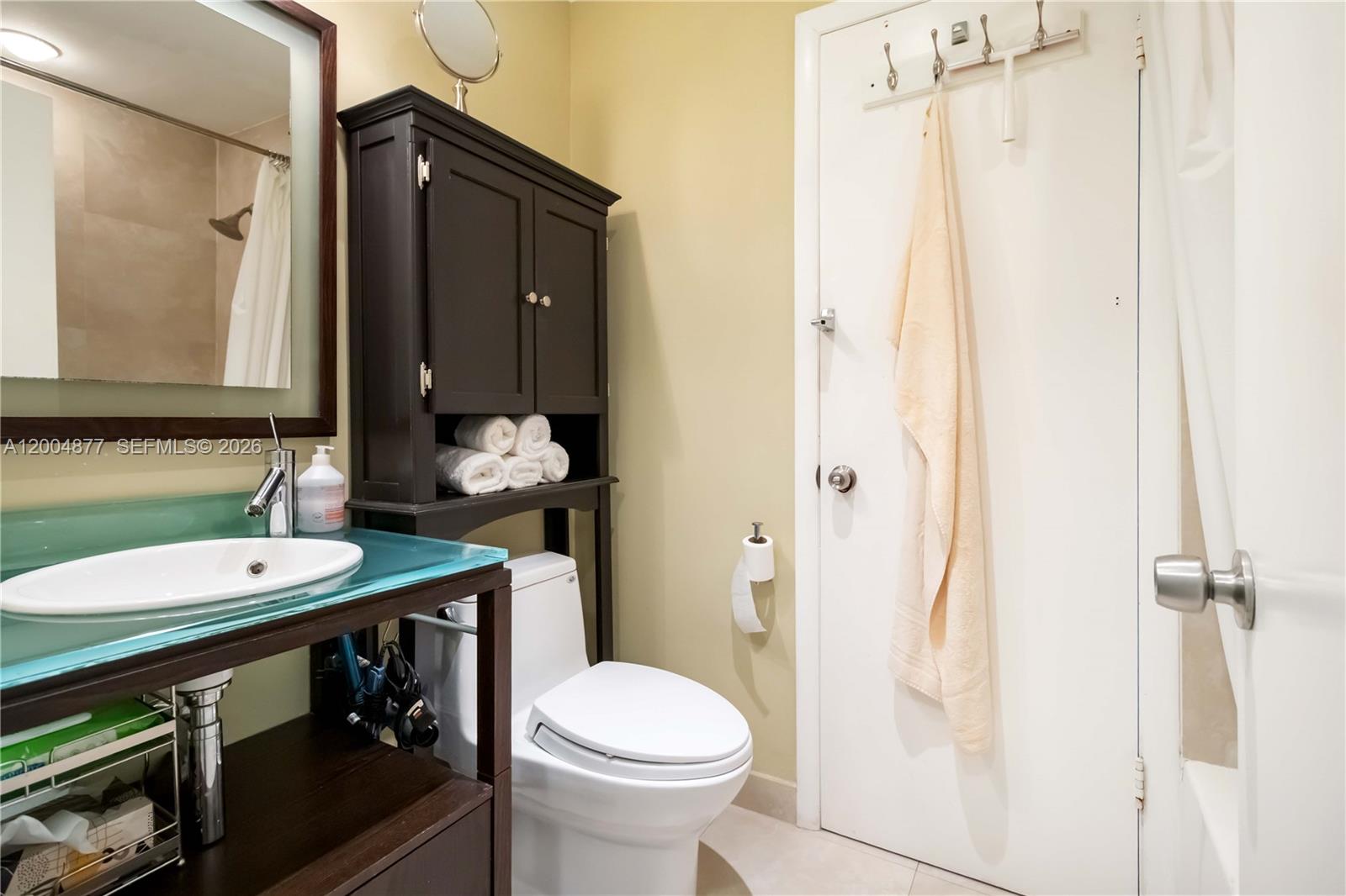 GOLDEN ISLES TOWERS CONDO - Residential