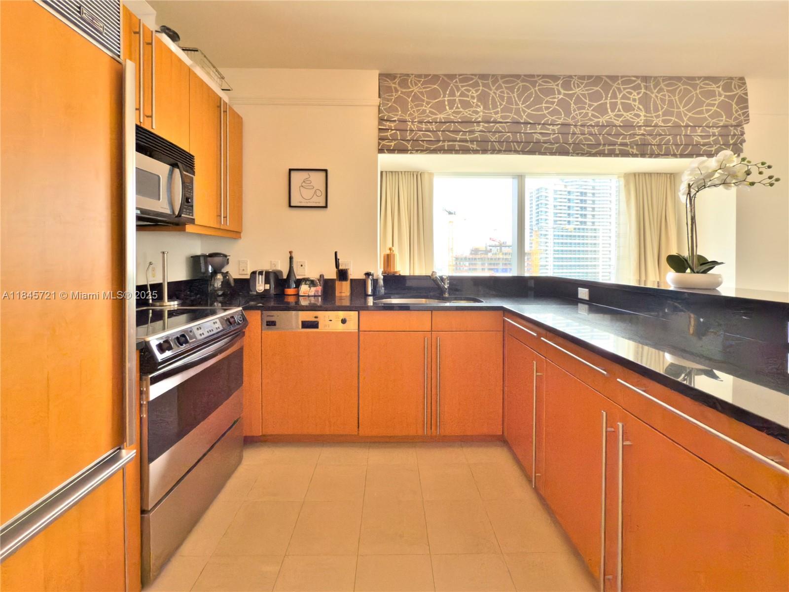 1435 Brickell Ave 3412