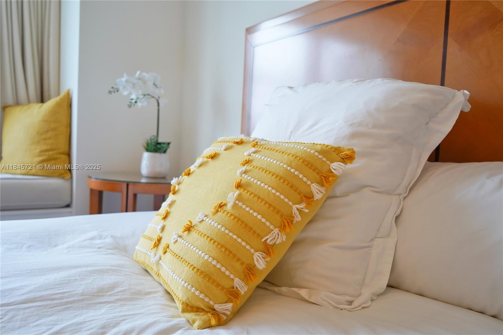 MILLENNIUM TOWER CONDOMIN - Residential Lease