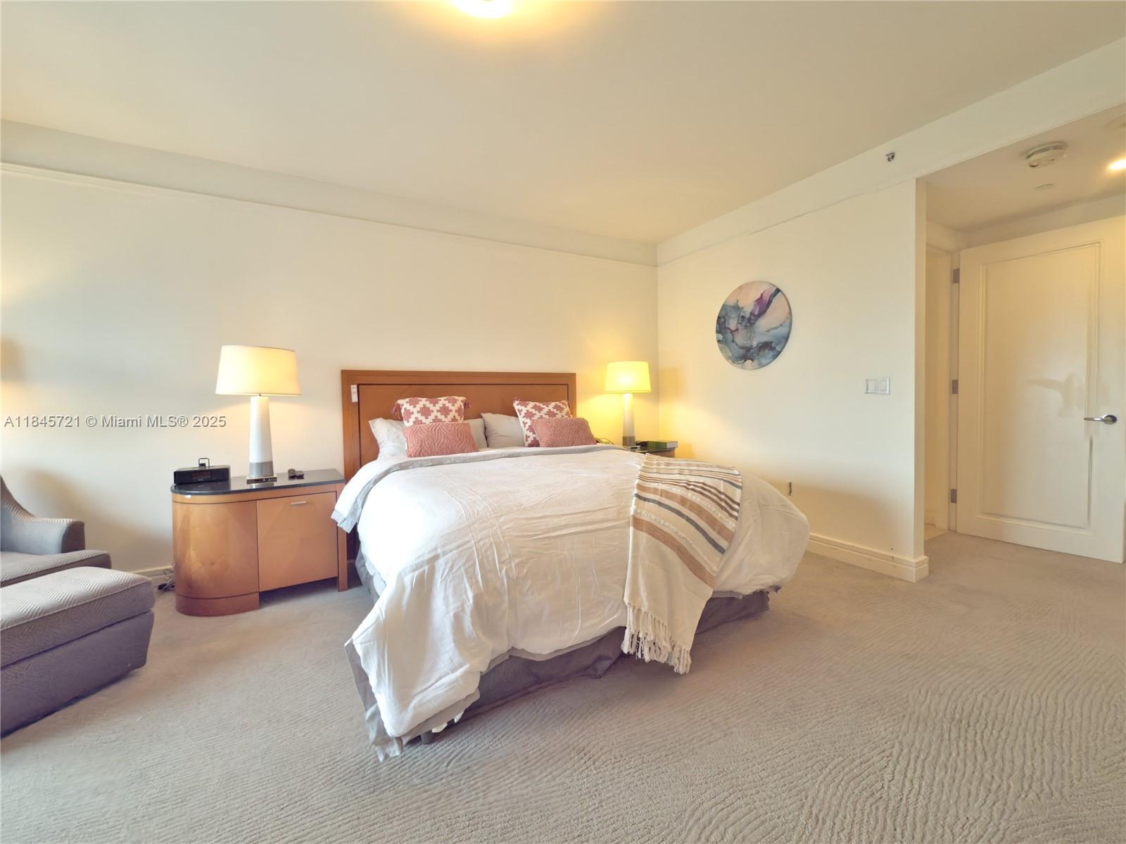 MILLENNIUM TOWER CONDOMIN - Residential Lease