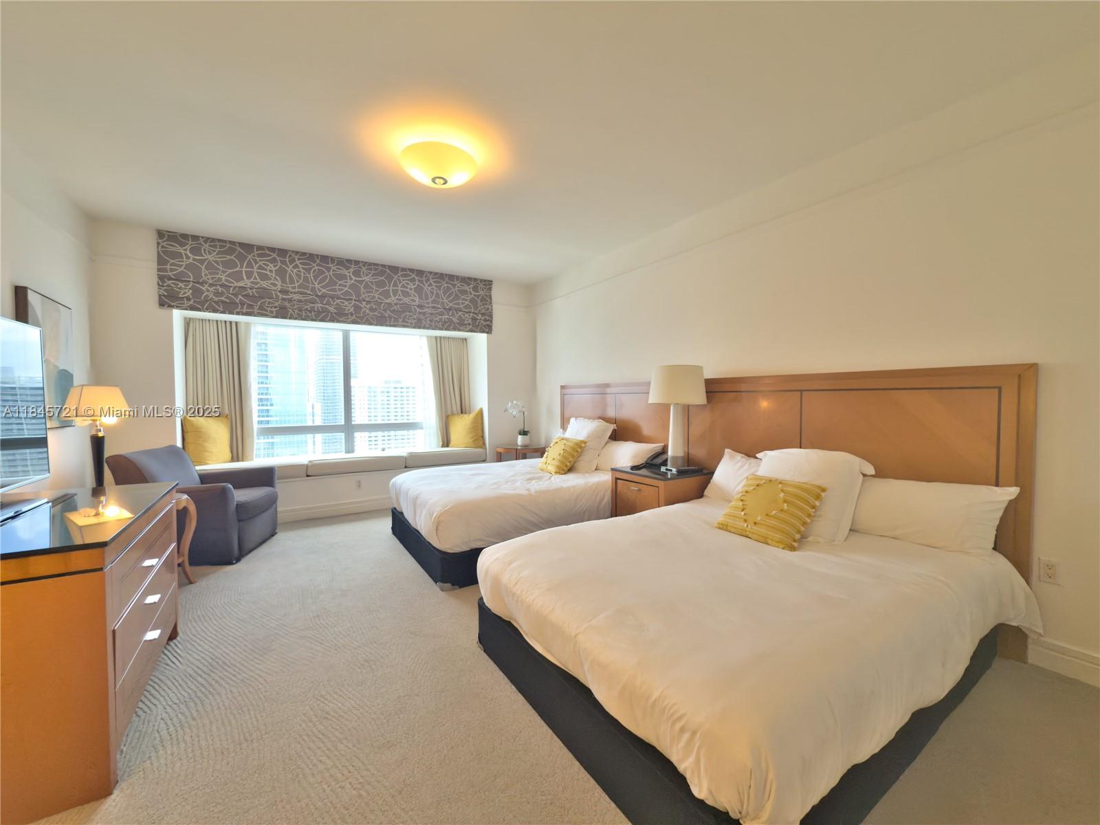 MILLENNIUM TOWER CONDOMIN - Residential Lease