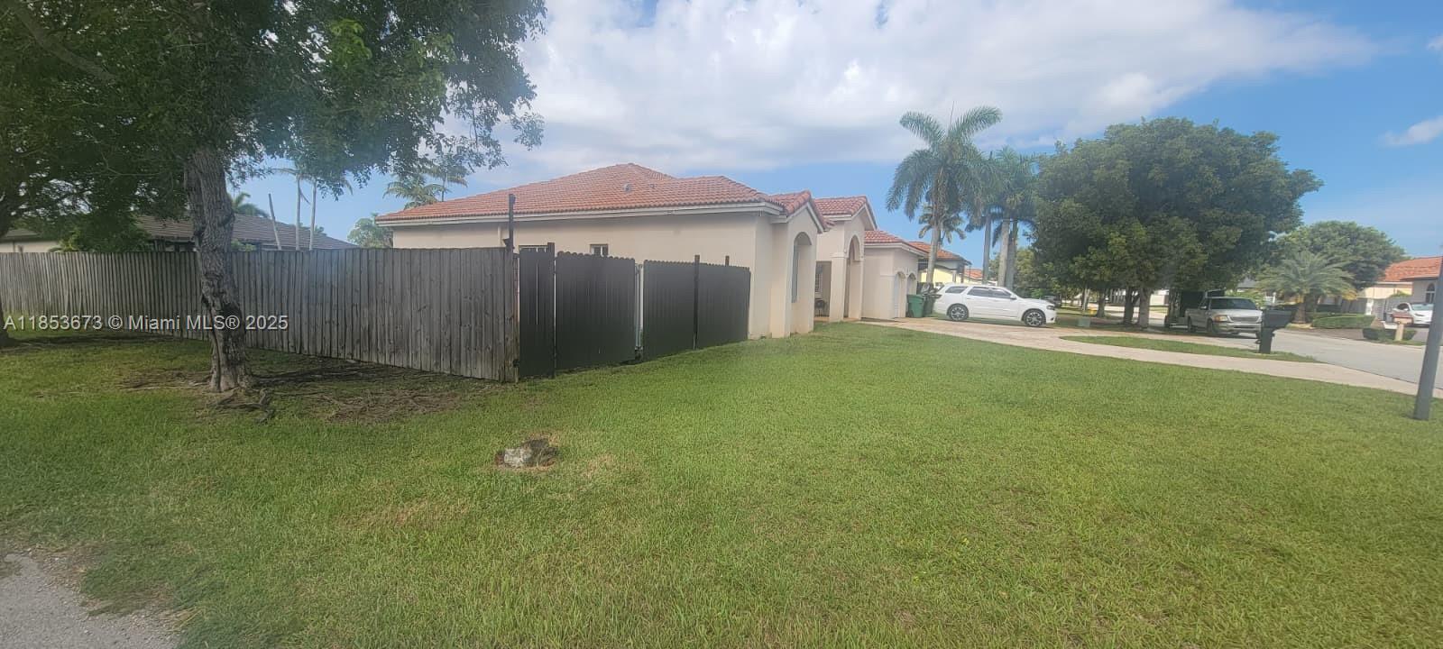 MUSTANG RANCHES - Residential