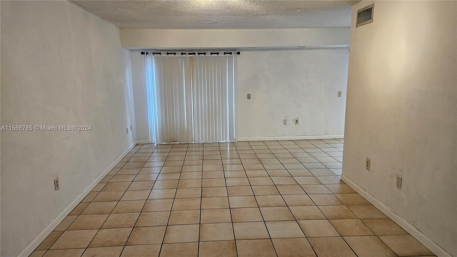 SOUTH LAKE VILLAS CONDO - Residential Lease