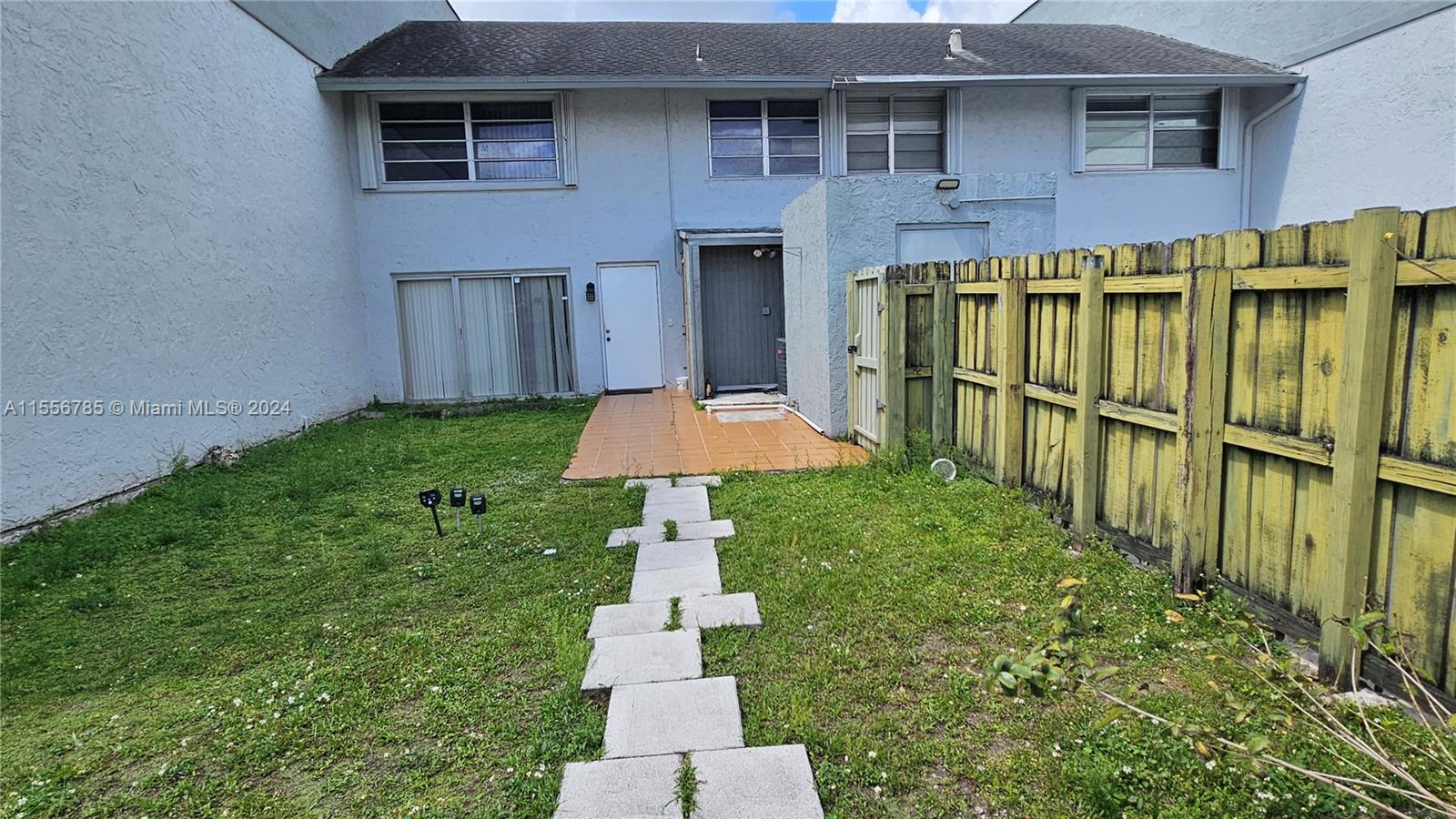 Nice 2 story Townhouse with big front and back patio. Brand New refrigerator. Water included, Granite countertops. Centrally located in Kendall, near Walmart on Kendall Dr and 157 Ave. Easy to show, Vacant, on lockbox. Text L/A with all the information for lockbox combination.
