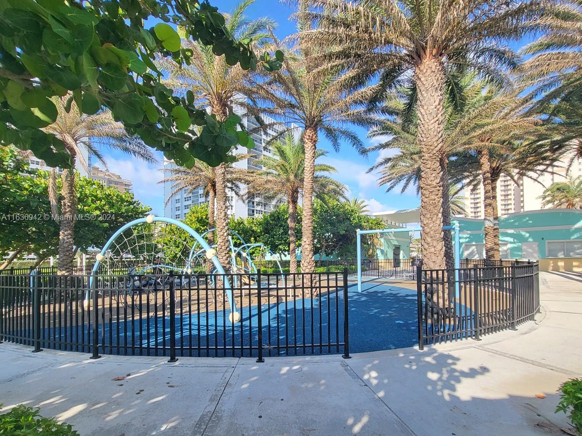 IMPERIAL TOWERS CONDO - Residential