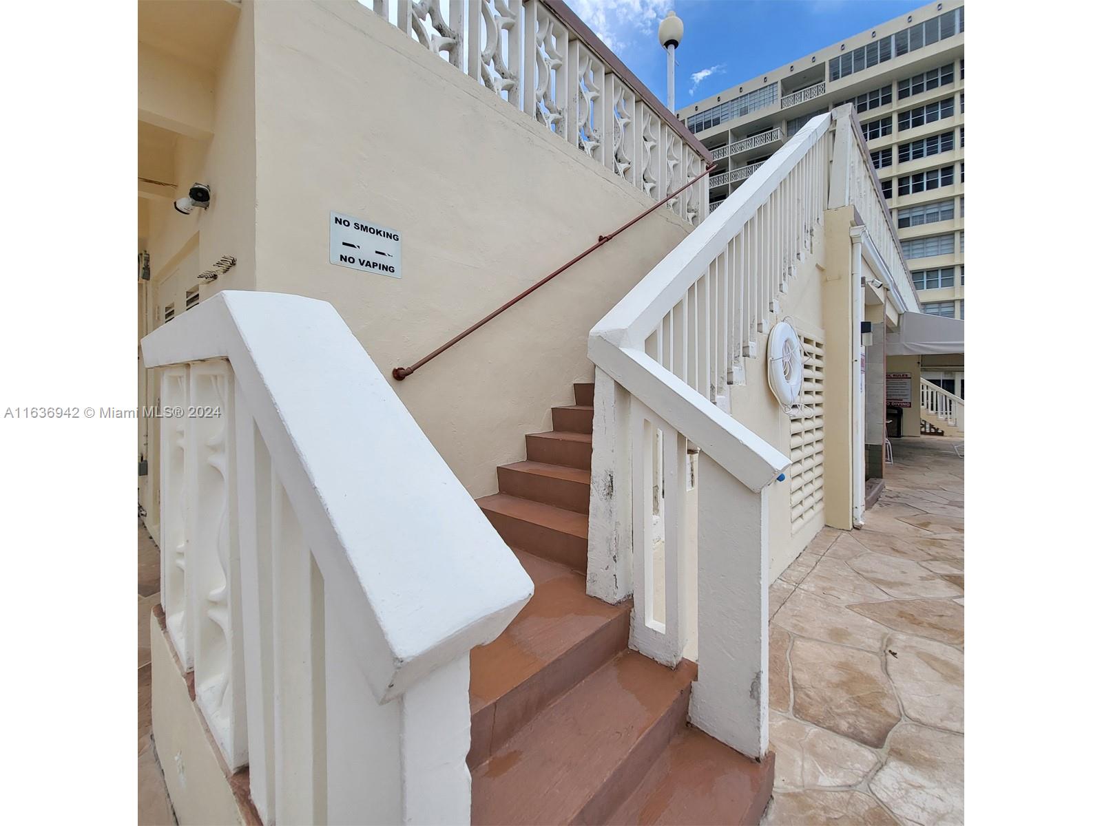 IMPERIAL TOWERS CONDO - Residential