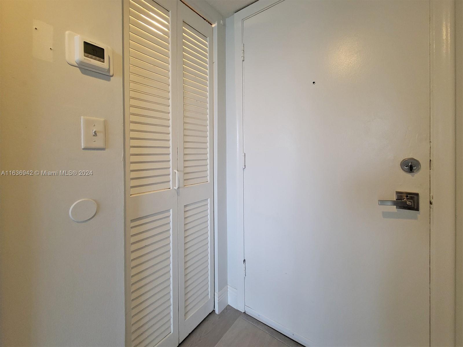 IMPERIAL TOWERS CONDO - Residential