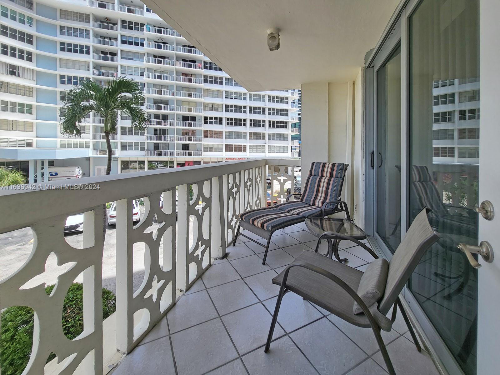 IMPERIAL TOWERS CONDO - Residential