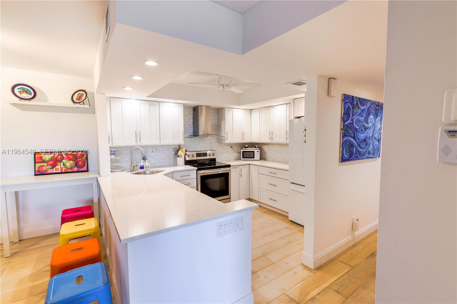 NORTH BEACH CONDO - Residential