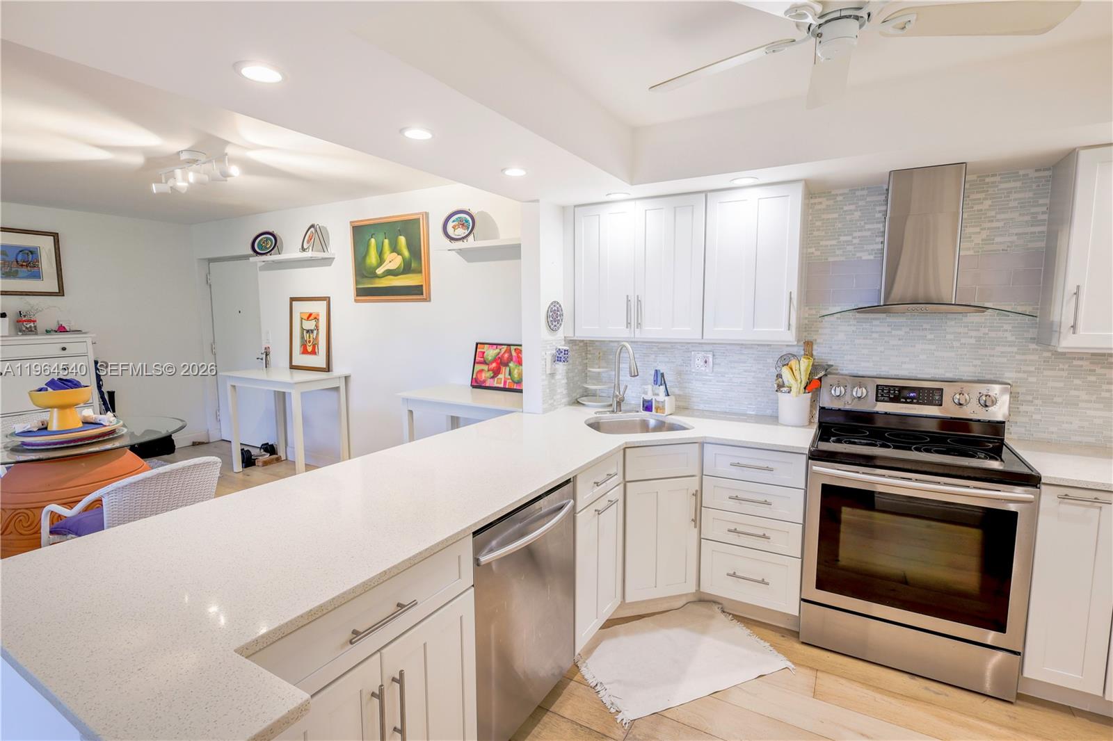 NORTH BEACH CONDO - Residential