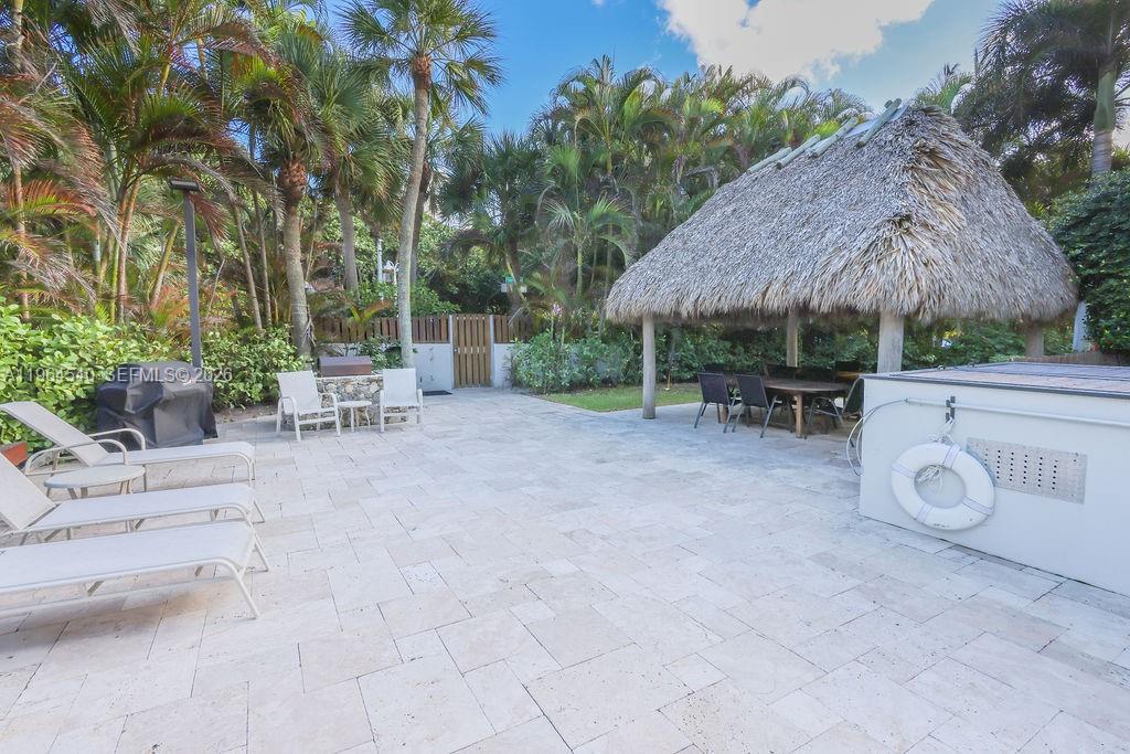 NORTH BEACH CONDO - Residential