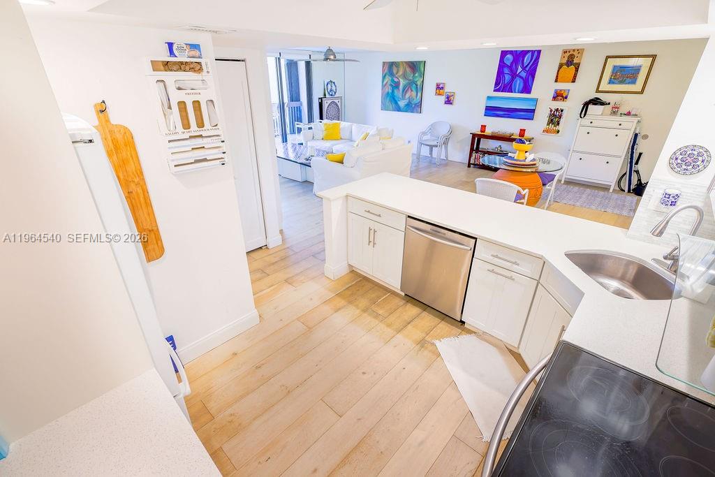 NORTH BEACH CONDO - Residential