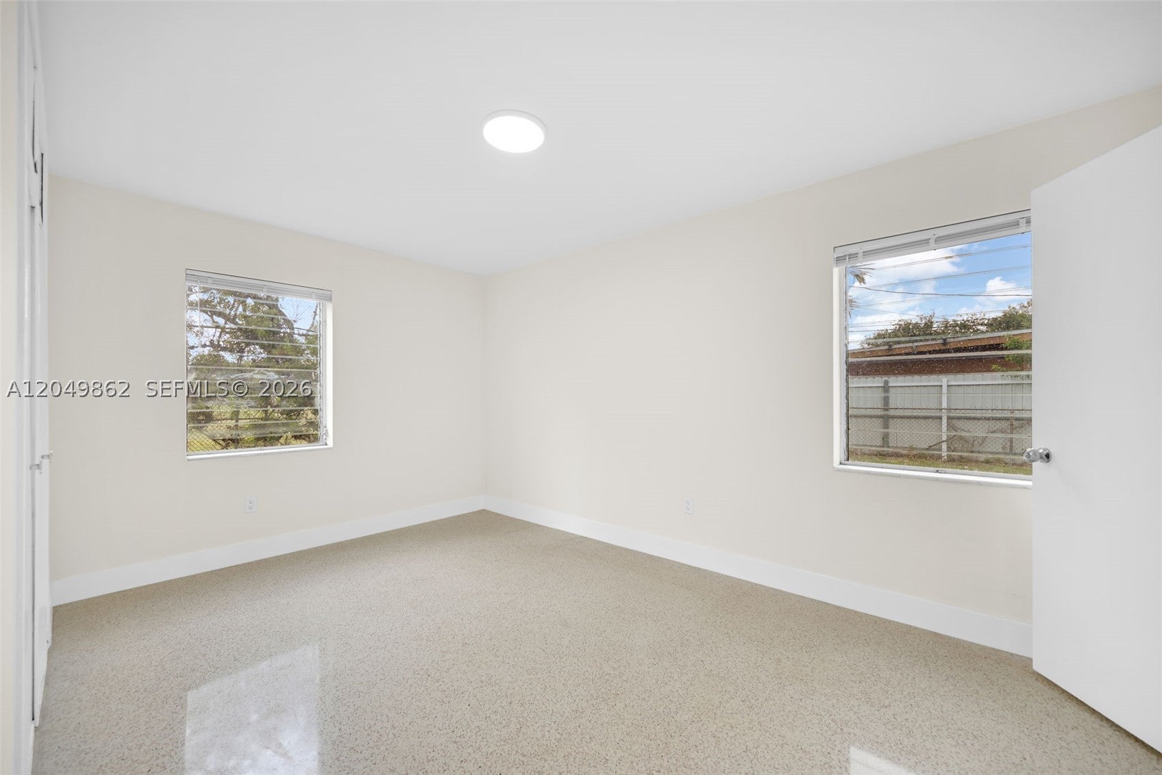 1380 W 60th Ter