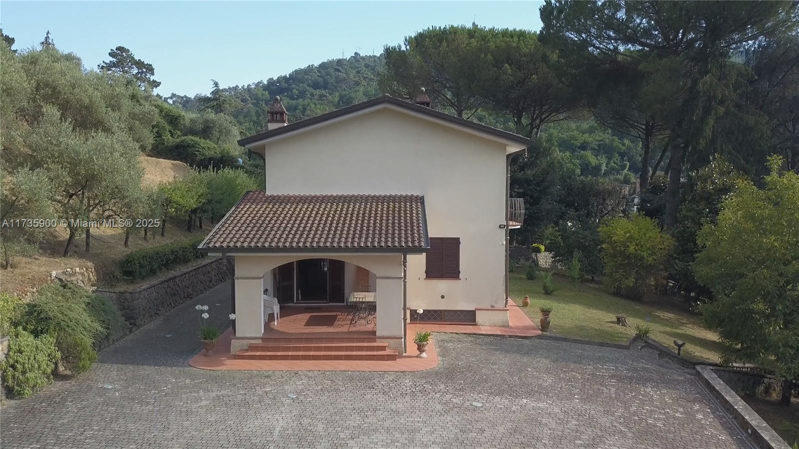 Camaiore Province of Lucca - Residential