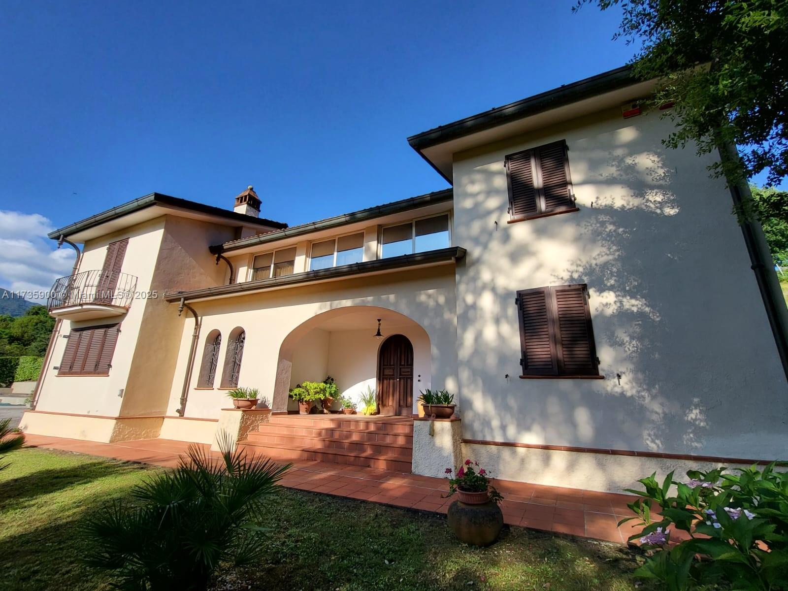 Camaiore Province of Lucca - Residential