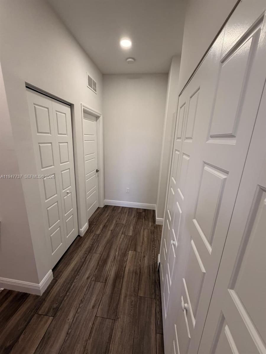 CHAMPION LAKES - Residential