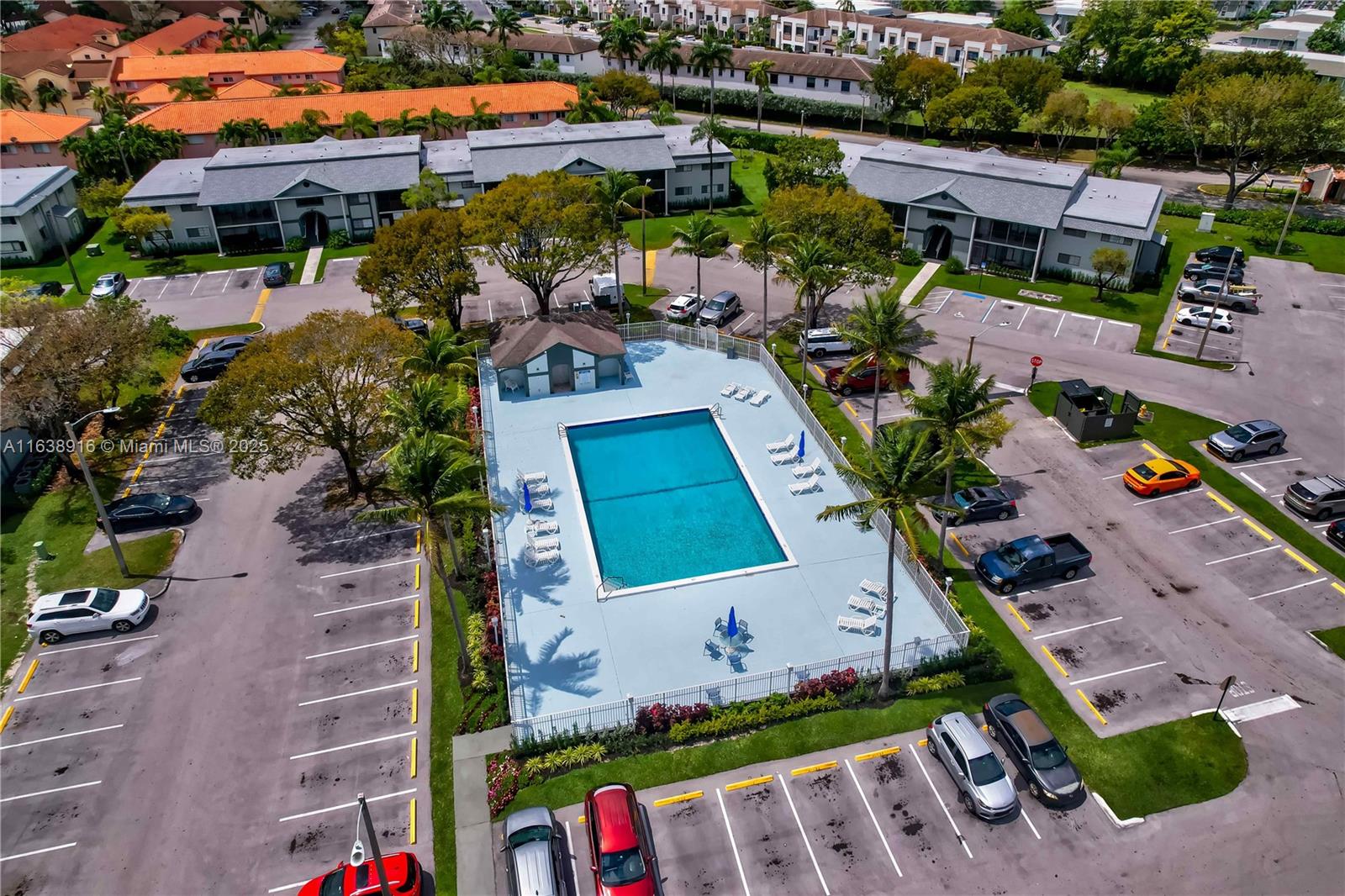 CARMEL LAKES CONDO NO 6 - Residential