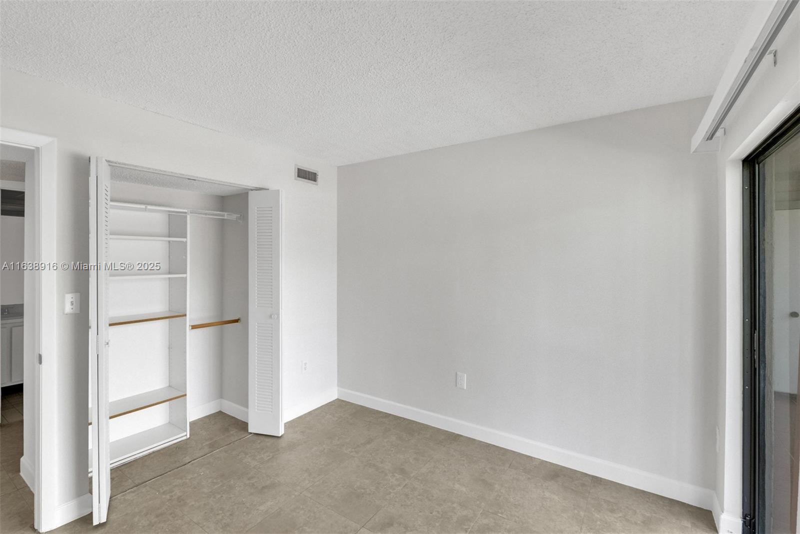 CARMEL LAKES CONDO NO 6 - Residential