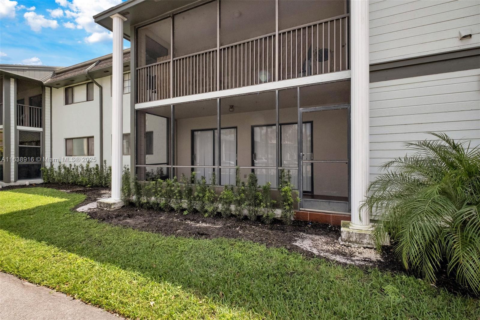 CARMEL LAKES CONDO NO 6 - Residential