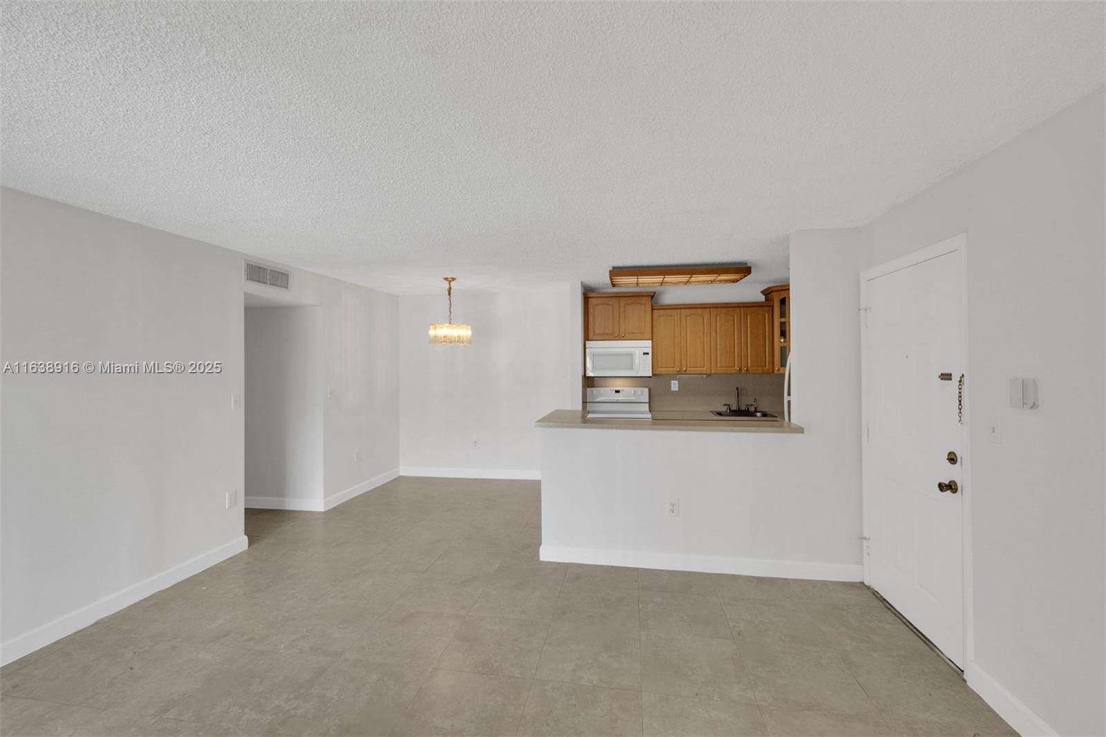 CARMEL LAKES CONDO NO 6 - Residential