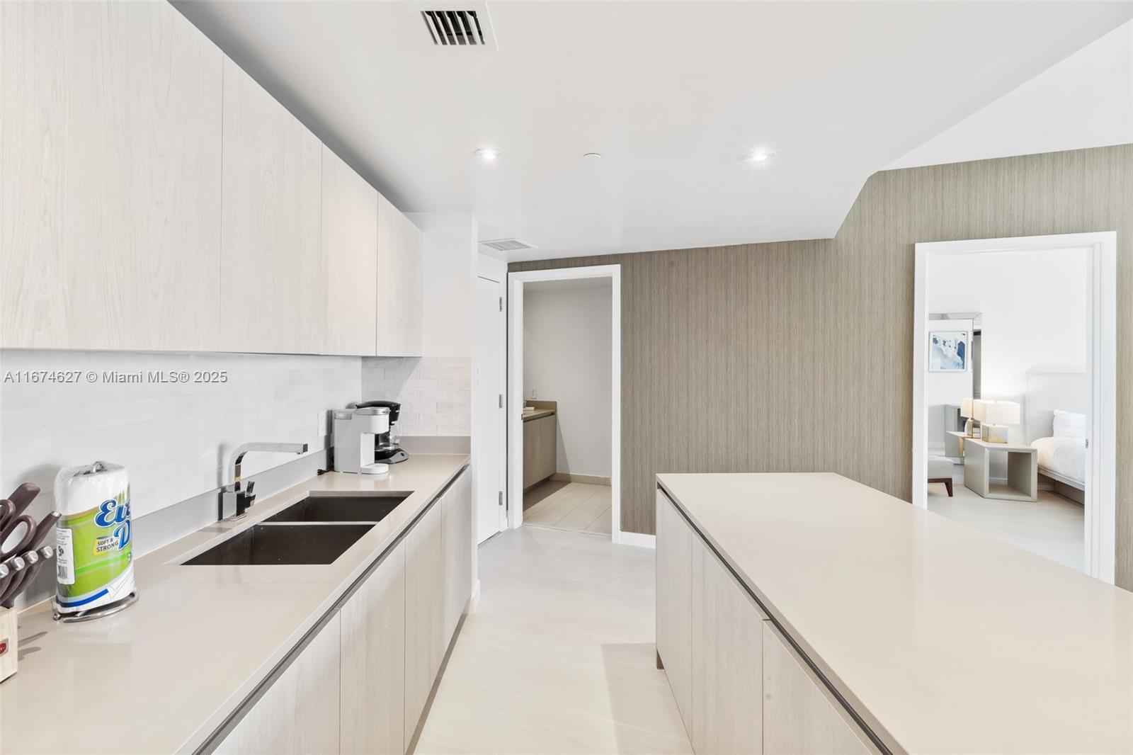 4111 S Ocean Dr 3108