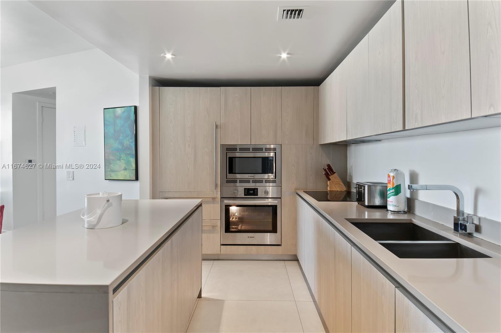 4111 SOUTH OCEAN DRIVE CO - Residential