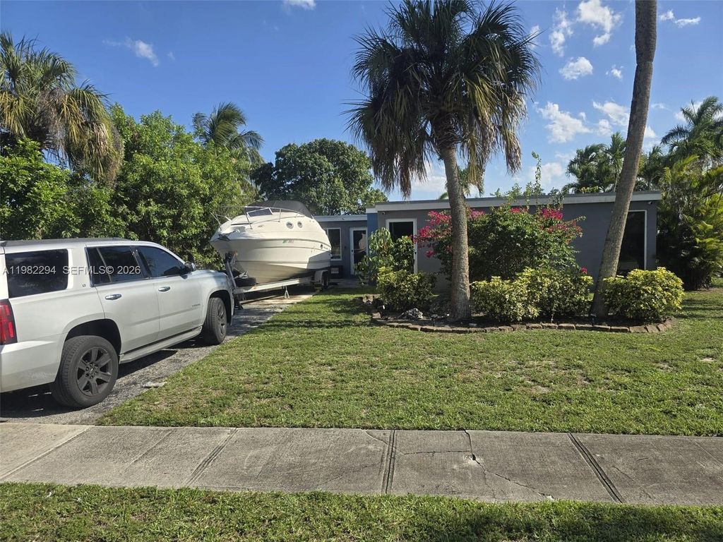 Photo of 5812 NW 20th Ct, Margate, FL 33063 (MLS # A11982294)