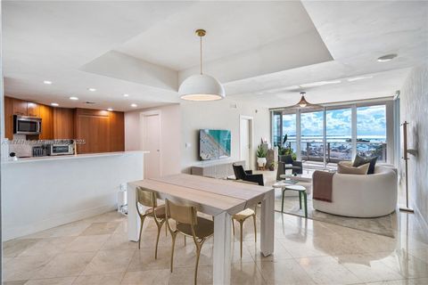 2627 S Bayshore Dr 1006 Miami FL 33133