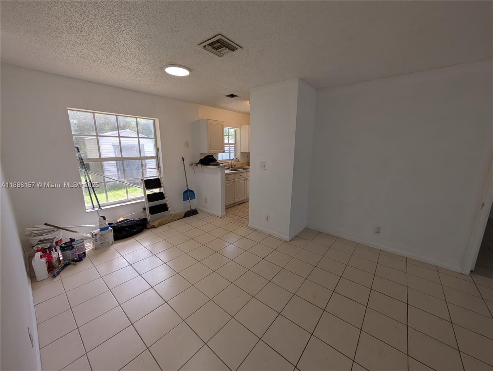 CARVER PARK - Residential Lease