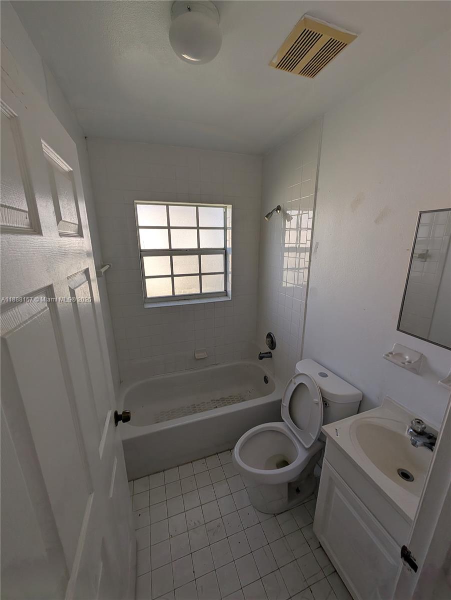 CARVER PARK - Residential Lease