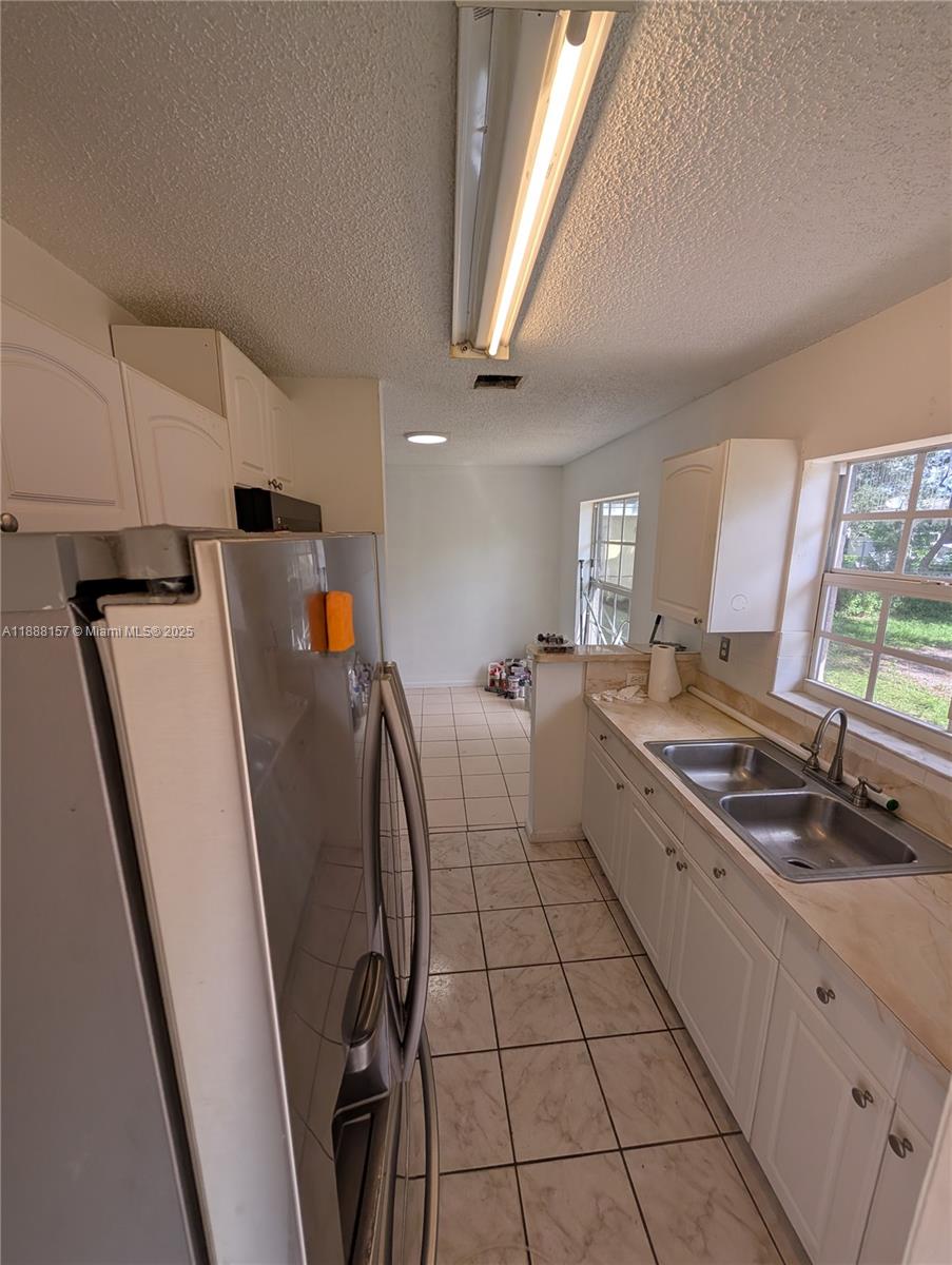 CARVER PARK - Residential Lease