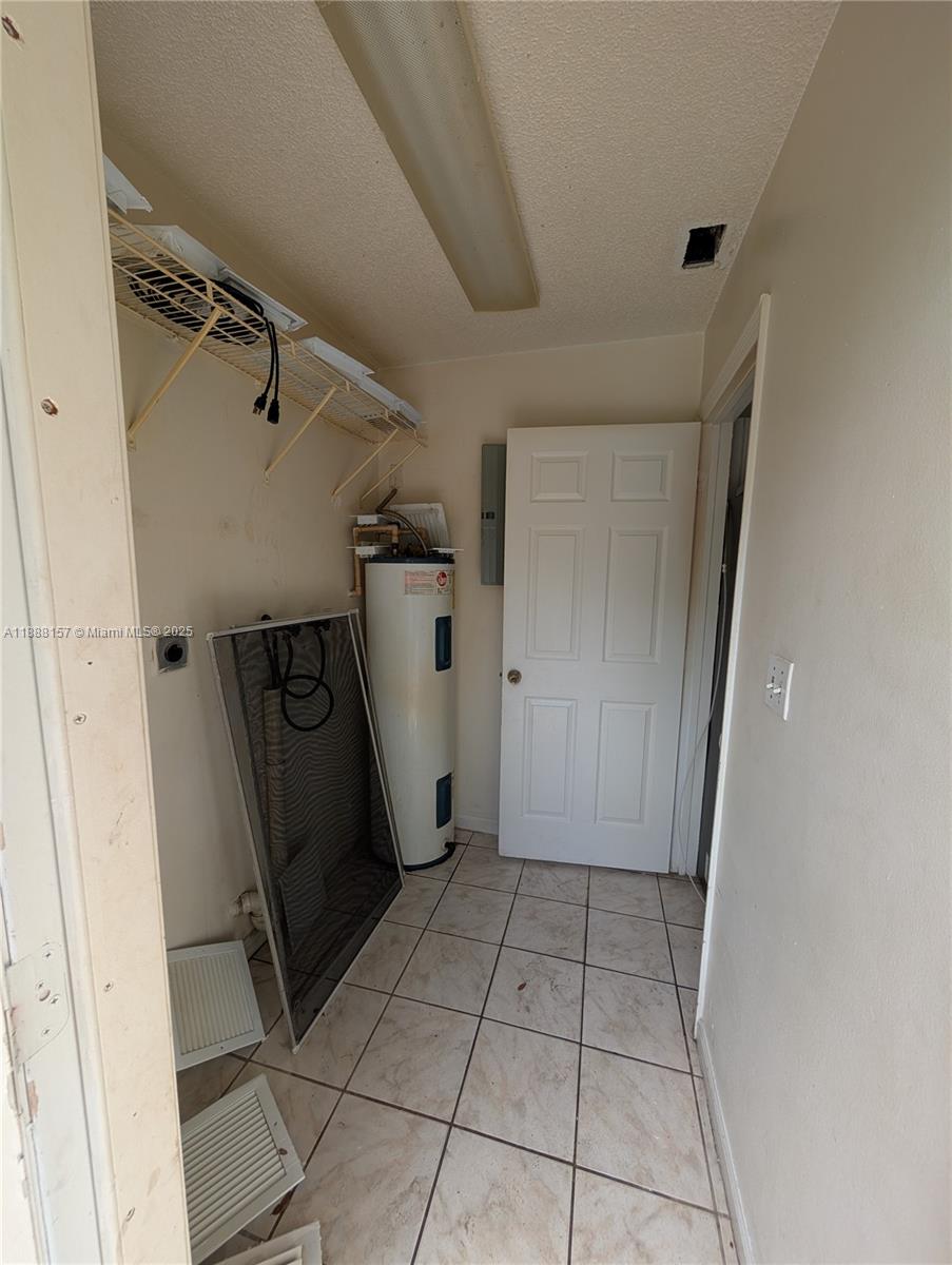 CARVER PARK - Residential Lease