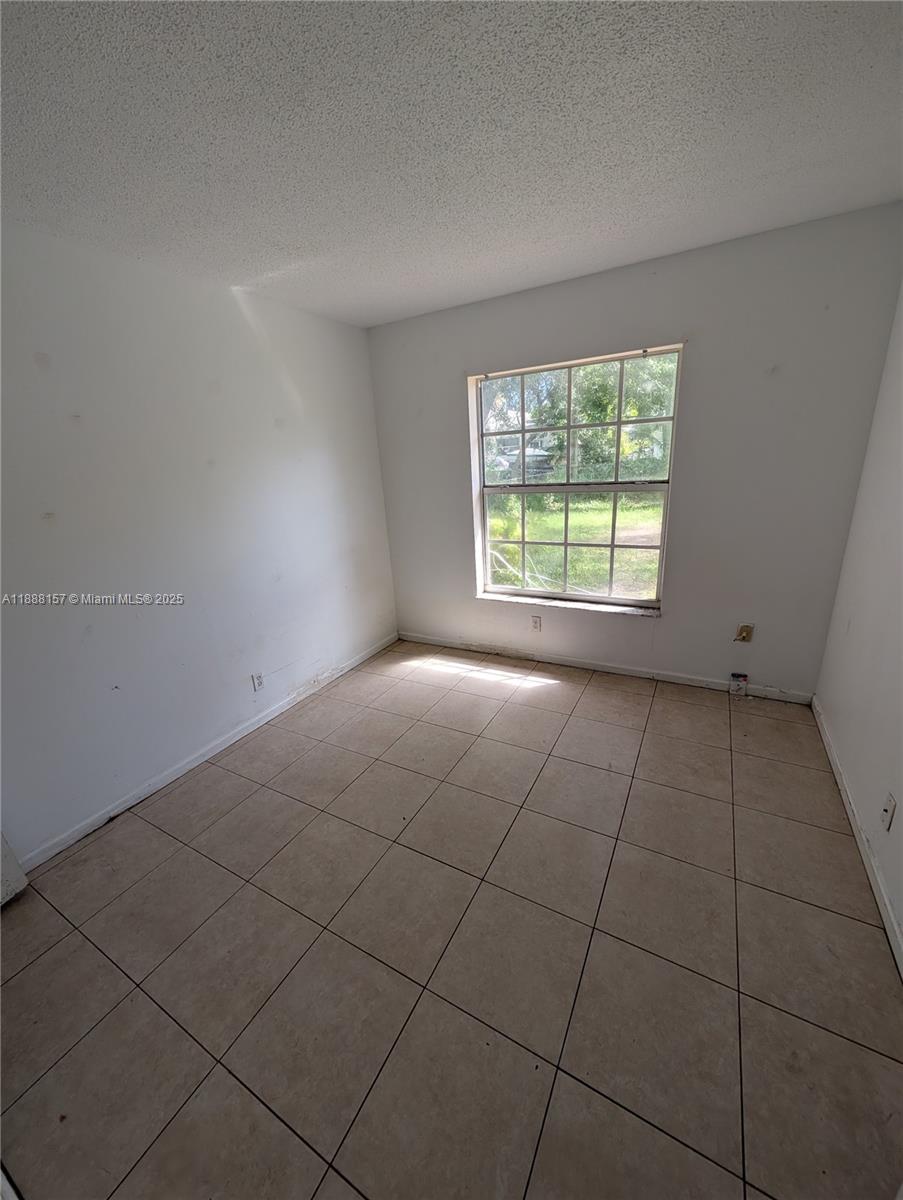 CARVER PARK - Residential Lease