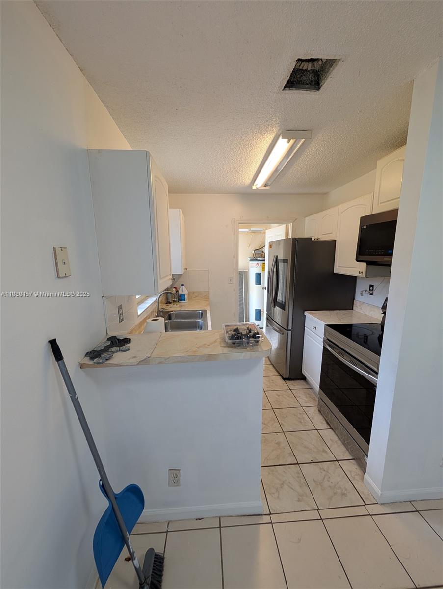 CARVER PARK - Residential Lease