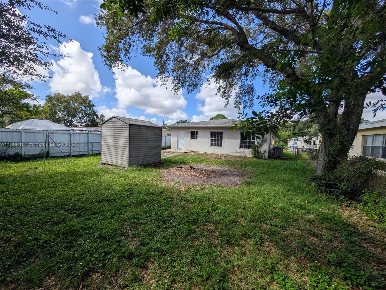 CARVER PARK - Residential Lease