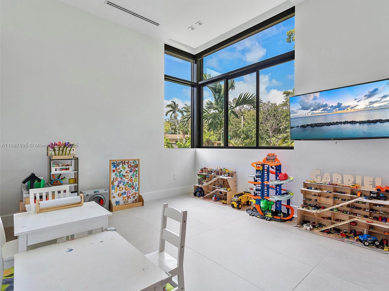 BAY LURE - Residential