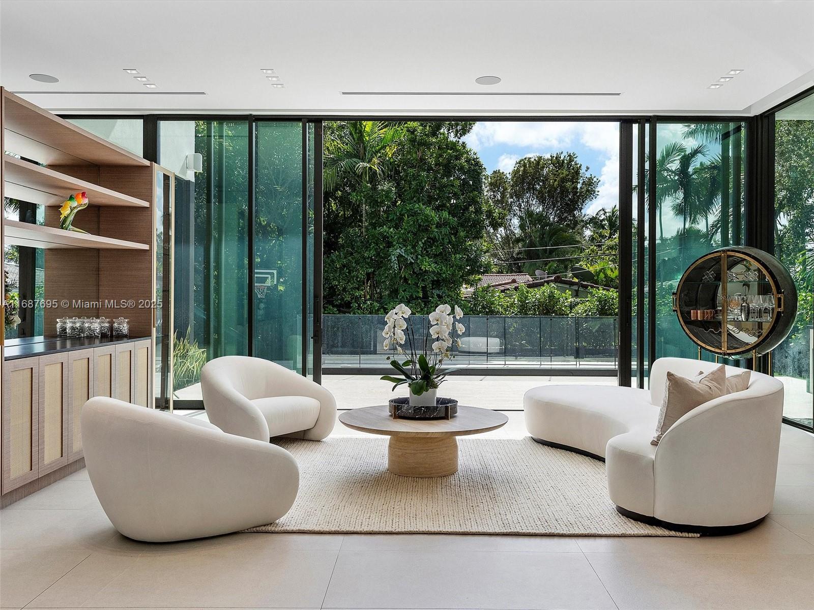 BAY LURE - Residential