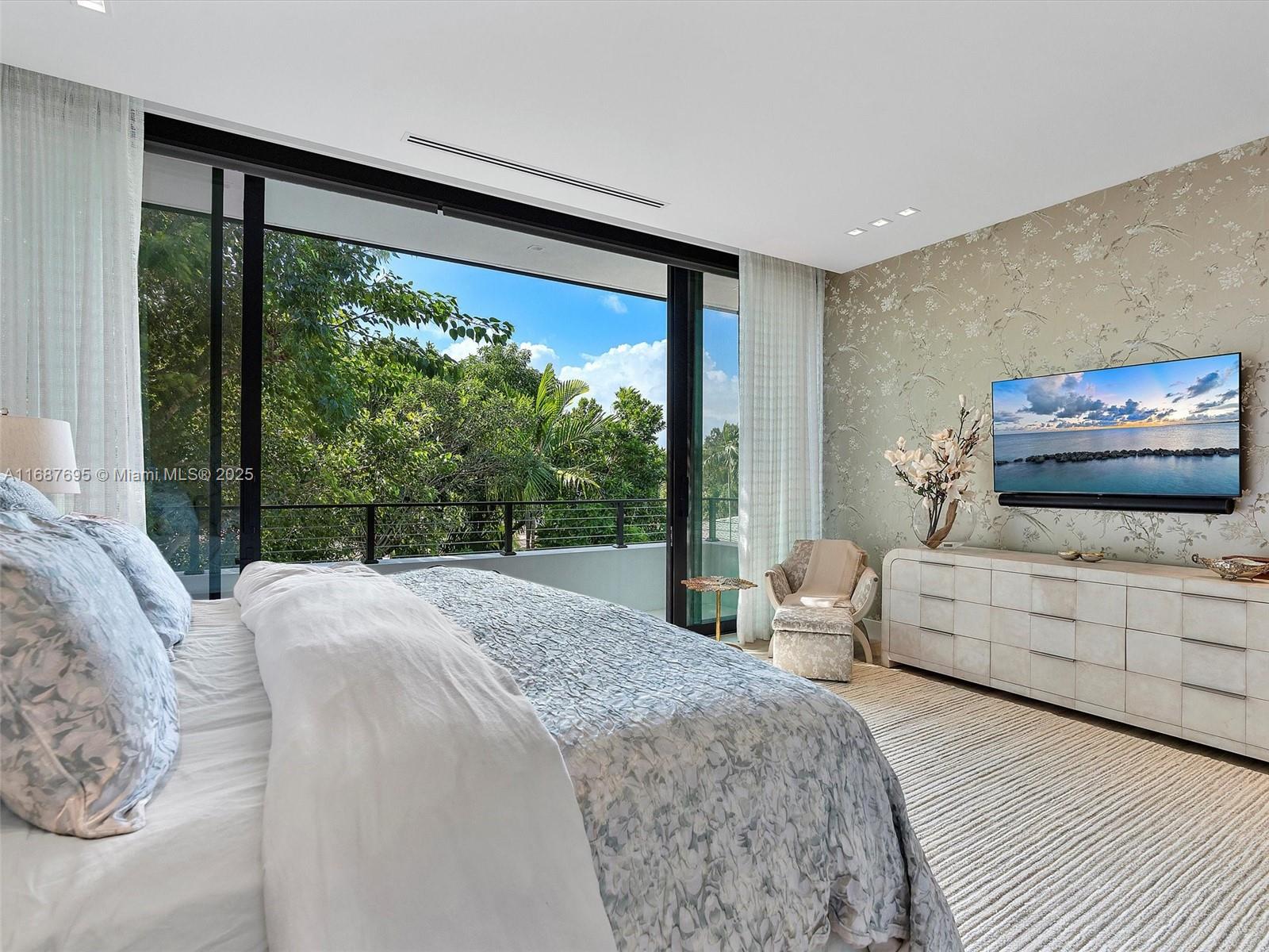 BAY LURE - Residential