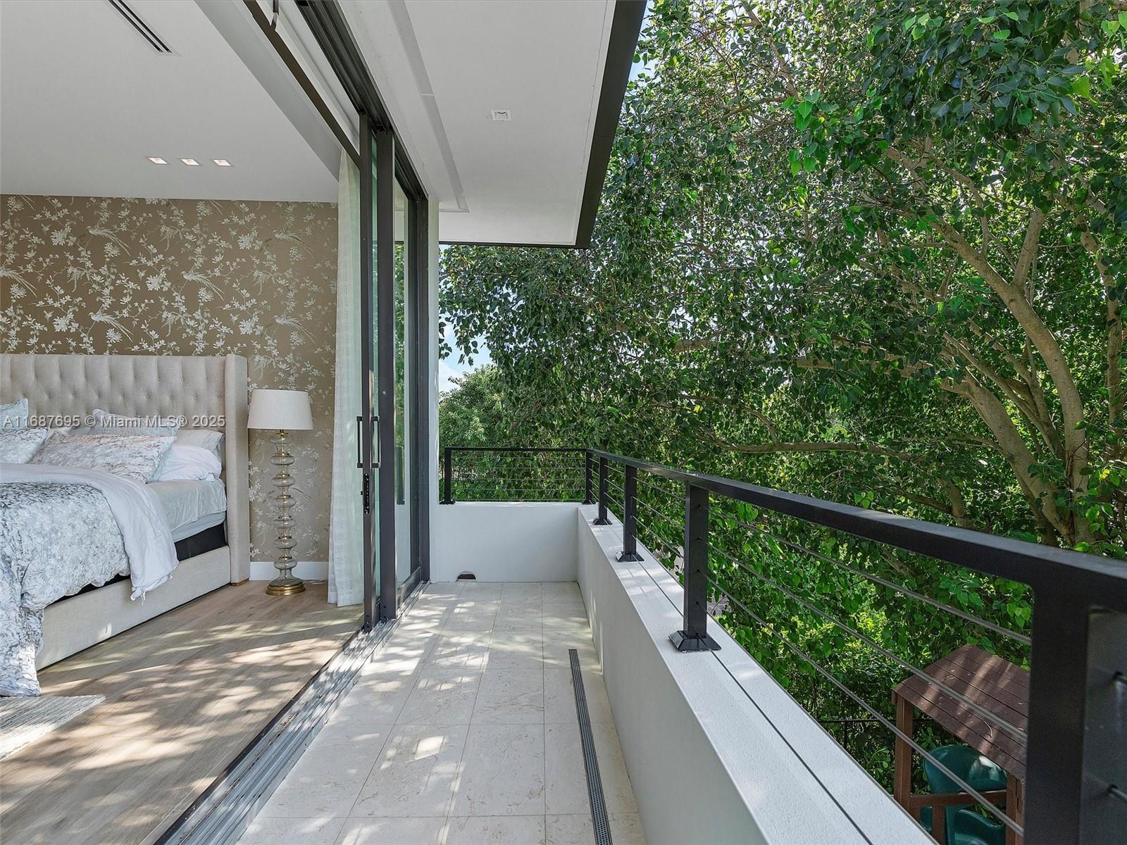 BAY LURE - Residential