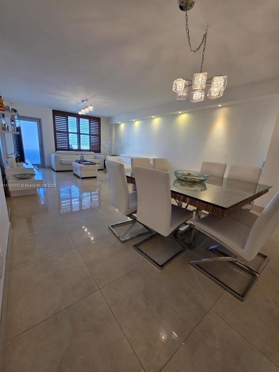 FOUR WINDS CONDO - Residential