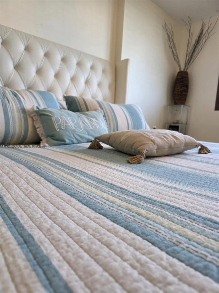 FOUR WINDS CONDO - Residential