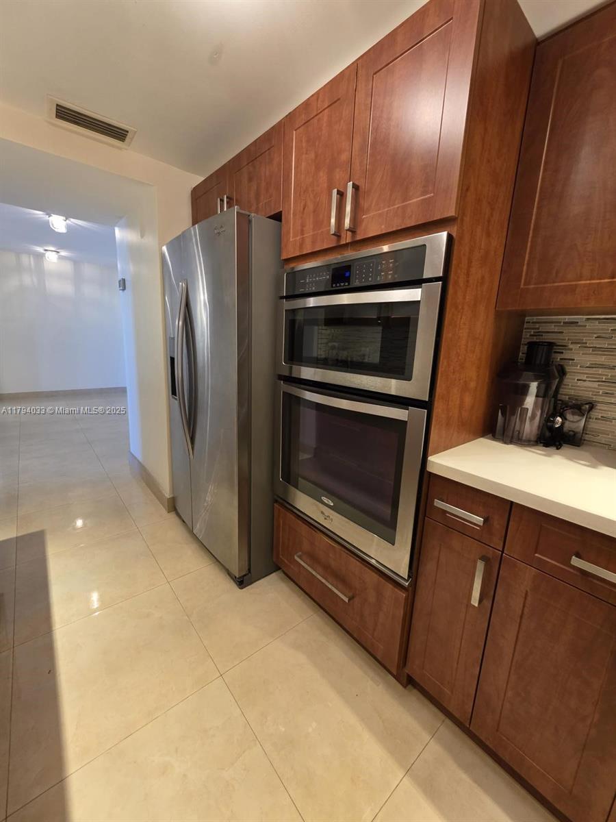 FOUR WINDS CONDO - Residential