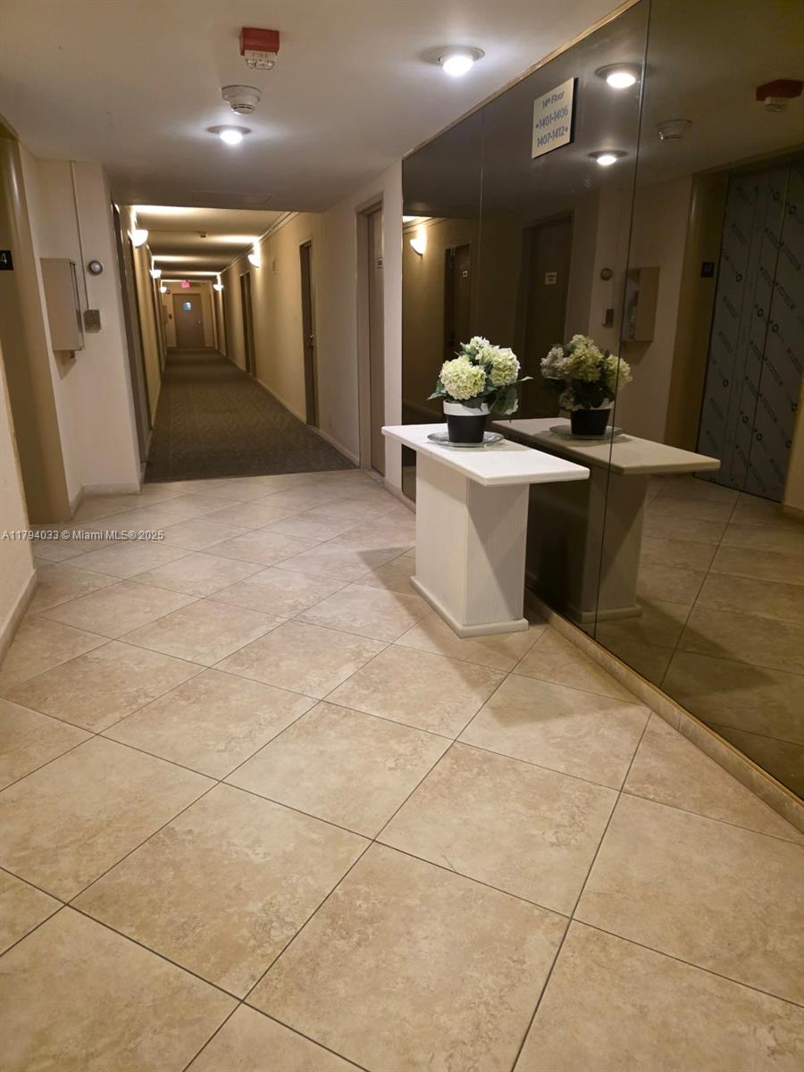 FOUR WINDS CONDO - Residential