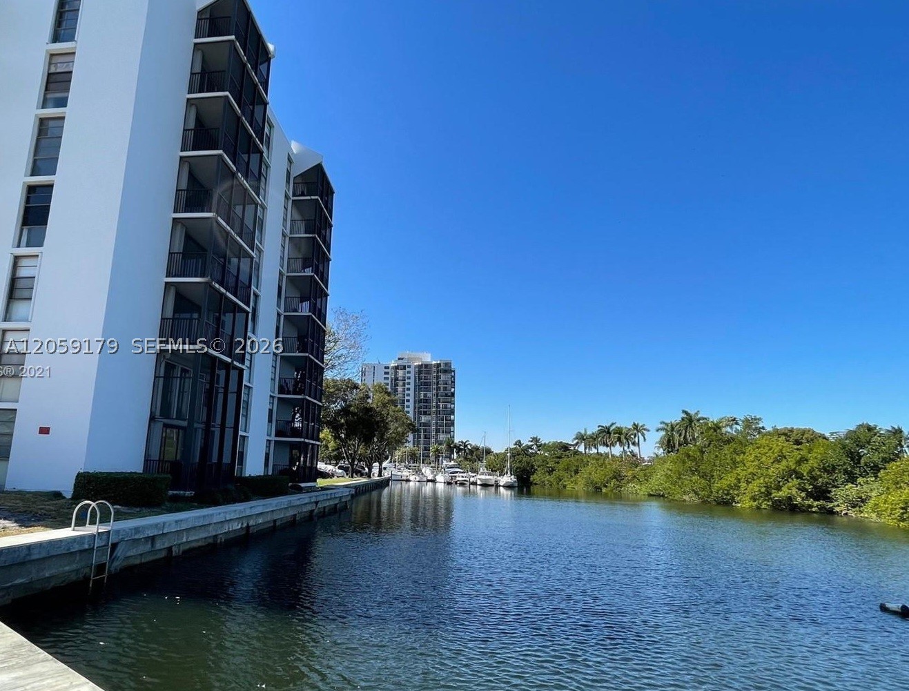 3401 N Country Club Dr 117