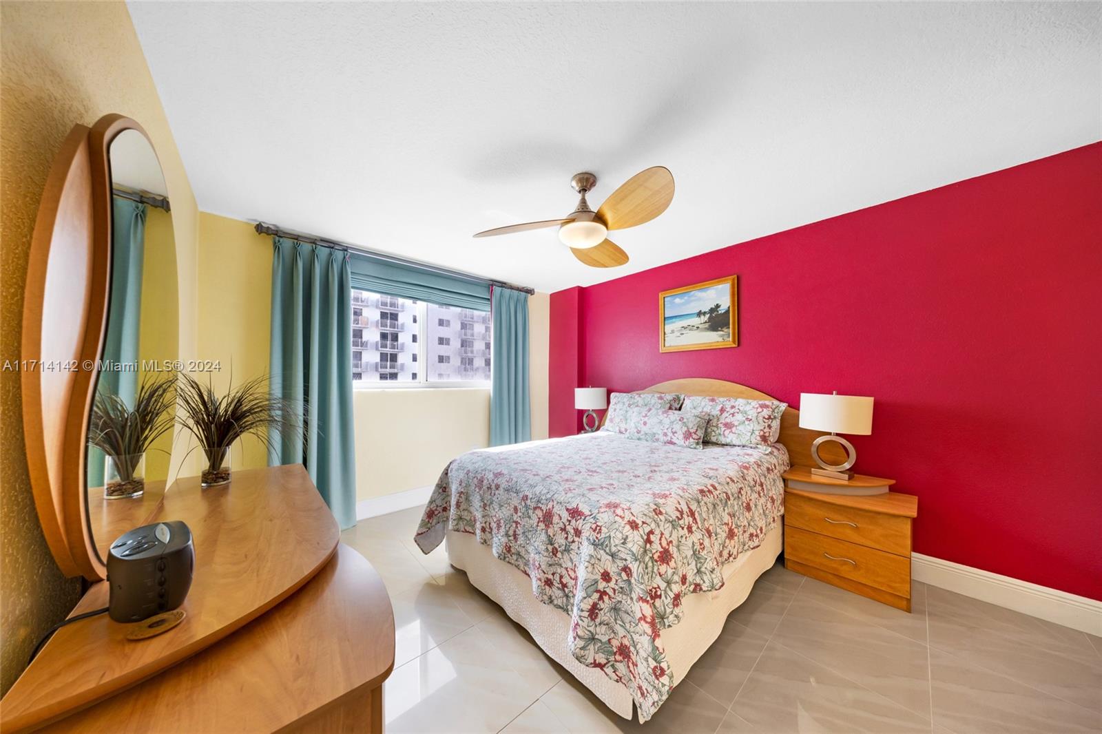 THE PRESIDENTIAL CONDO - Residential